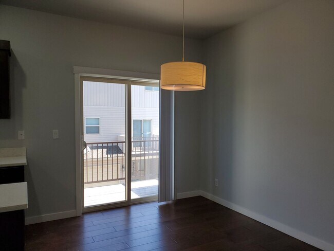 Building Photo - 8779 W Pine Valley Ln