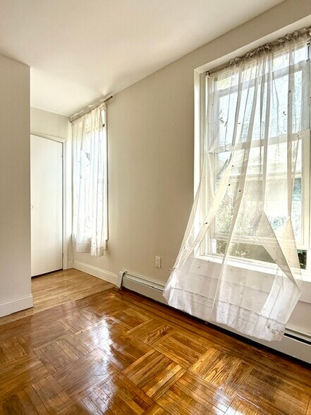 Building Photo - 1132 Herkimer St
