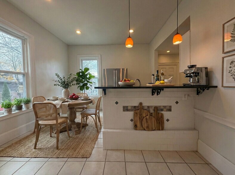 Building Photo - 4 Wabon St