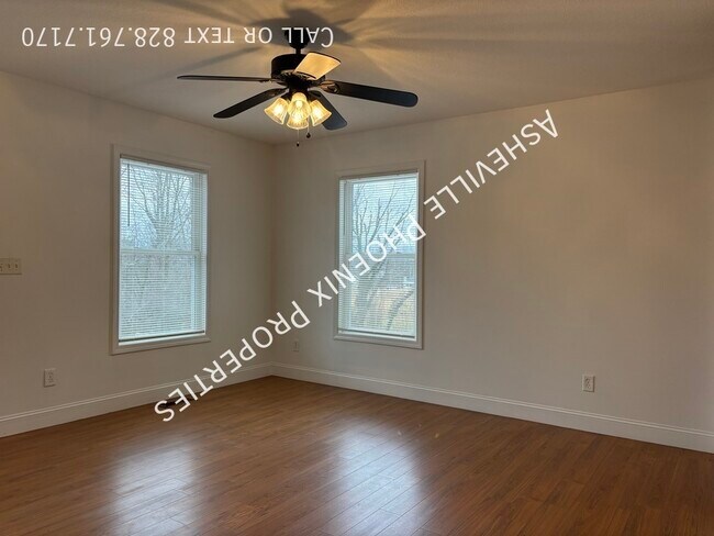 Building Photo - 9 Spruce Shade Ct