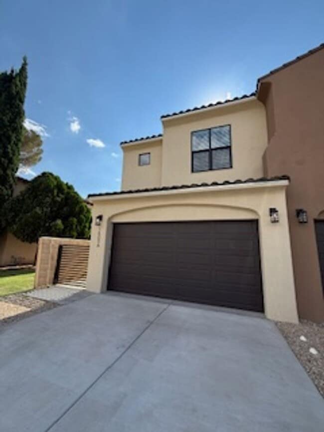 Primary Photo - 1003 N Armijo St
