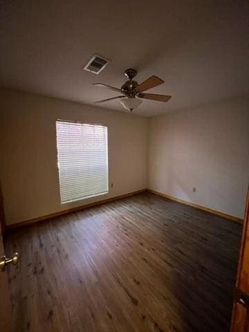 Building Photo - 35515 Oakridge Ave