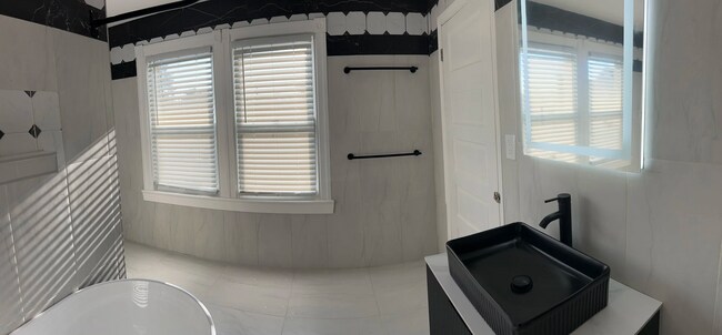 Building Photo - 72 Delaware Ave