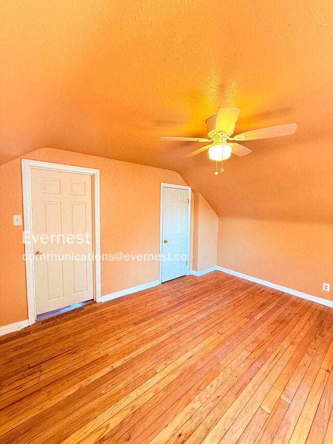 Building Photo - 18932 Alcoy Ave