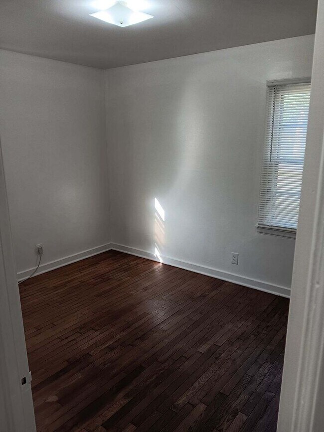 Building Photo - 24XX SW Buchanan St