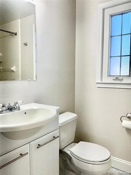 Building Photo - 1779 Graefield Rd