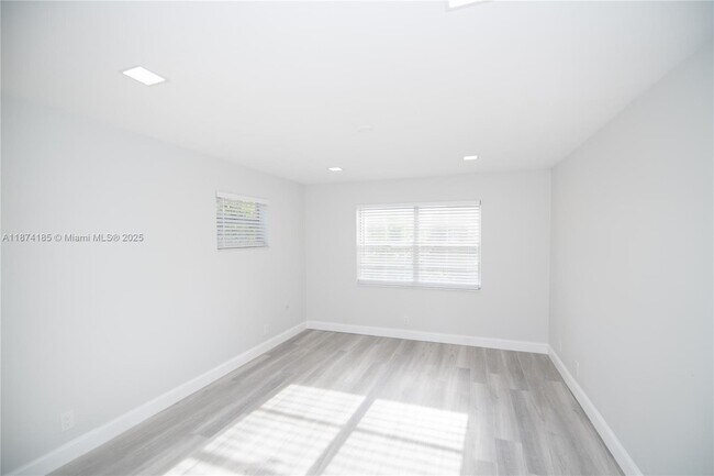 Building Photo - 2755 W Atlantic Ave