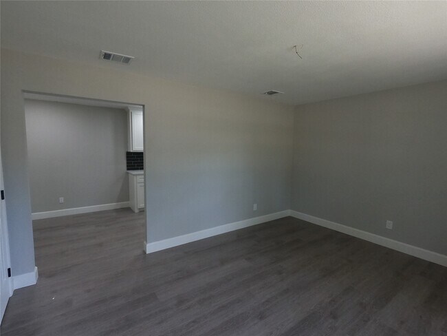 Building Photo - 6622 Cobalt St