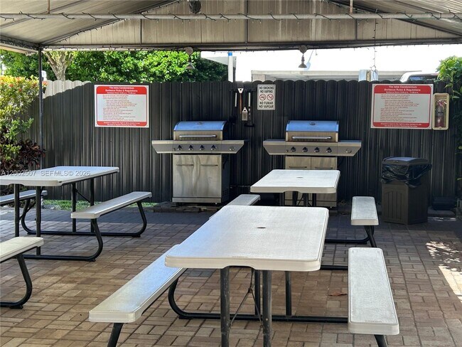 Building Photo - 201 180th Dr