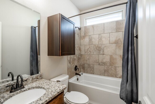 Building Photo - 6969 King Ranch Rd