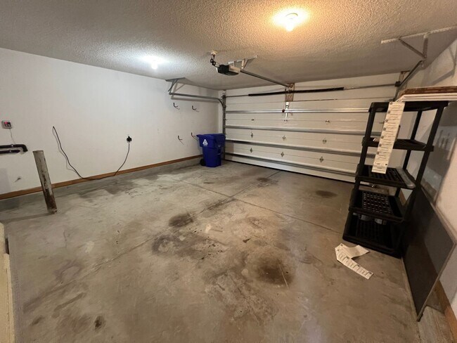 Building Photo - 1513 Clarendon Way
