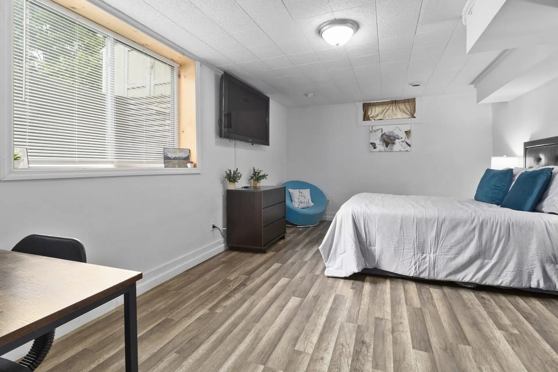 Building Photo - 4 Hathorn St