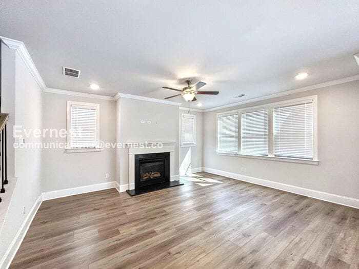 Building Photo - 331 Caledonia Ct