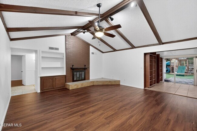 Building Photo - 1509 Lost Padre Mine Dr