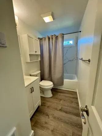 Building Photo - 1208 34 St