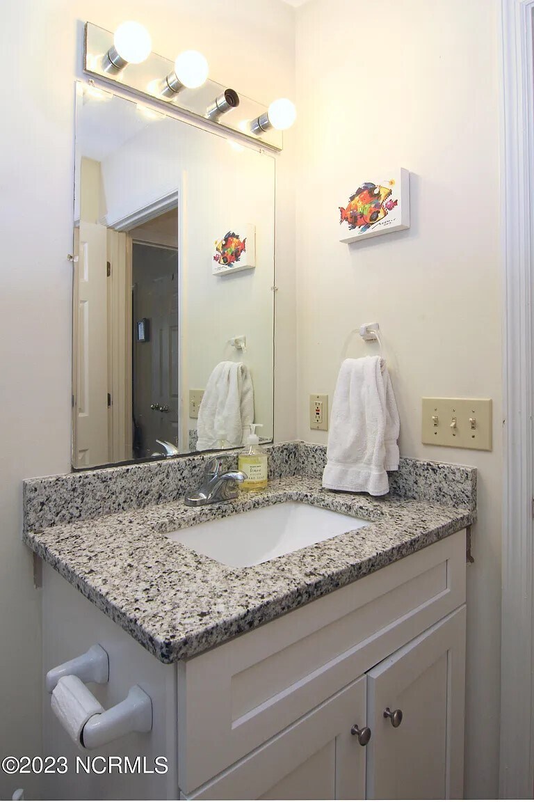 Master Bathroom - 4316 McClelland Dr