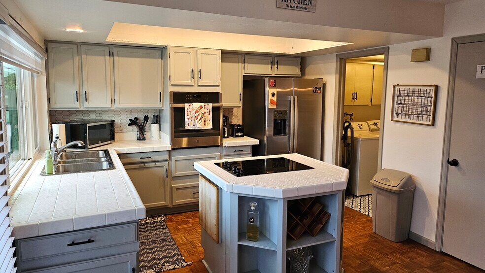 Building Photo - 12948 W Virginia Ave