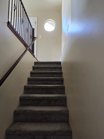 Building Photo - 1879 W Colony Pointe Dr