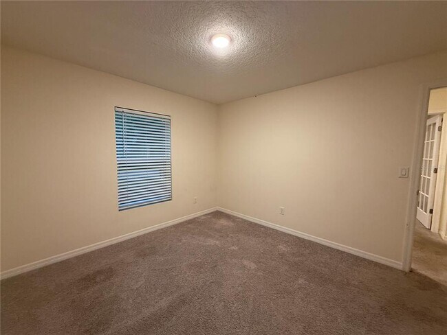 Building Photo - 44 Pineapple Dr