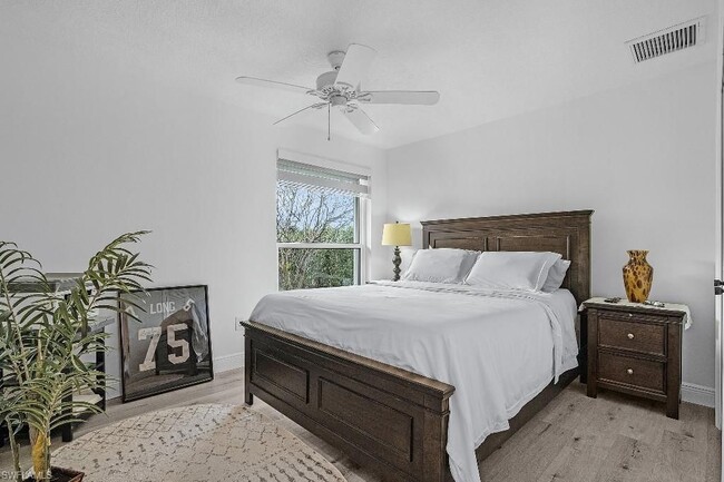 Building Photo - 5301 Shalley Cir W