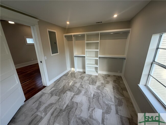 Building Photo - 1611 Abercorn St