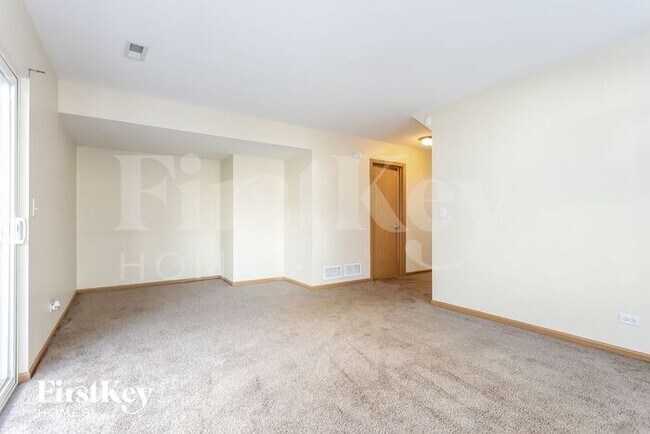 Building Photo - 769 Serendipity Dr