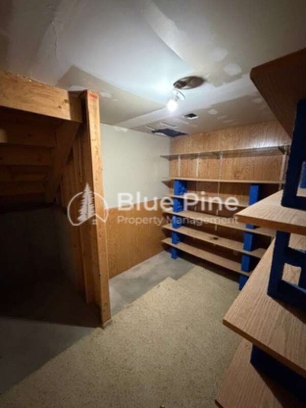 Building Photo - 648 Buckboard Ln