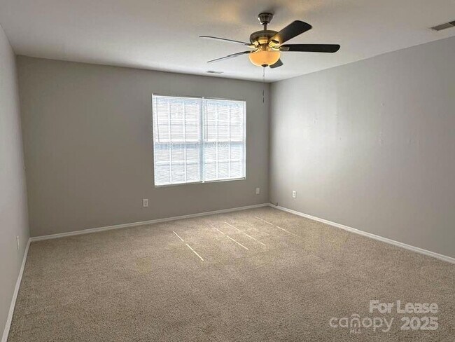 Building Photo - 10942 Dry Stone Dr