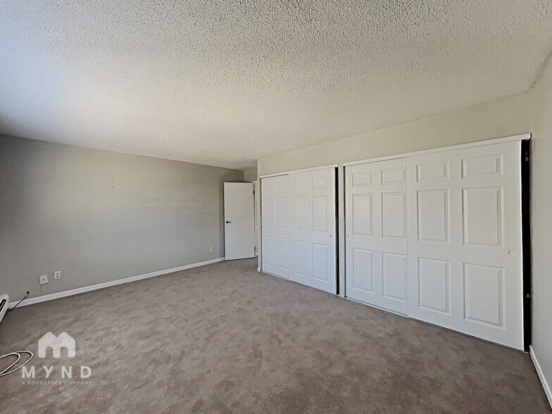 Building Photo - 7020 E Girard Ave