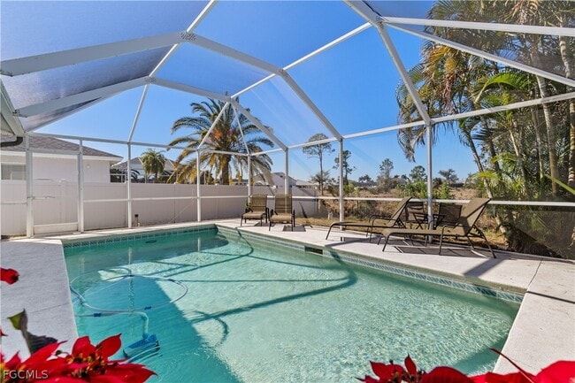 Building Photo - 2846 SW 25th Pl