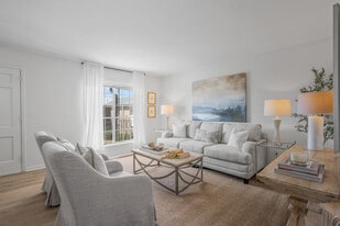 Interior Photo - Chateau Orleans Apartments