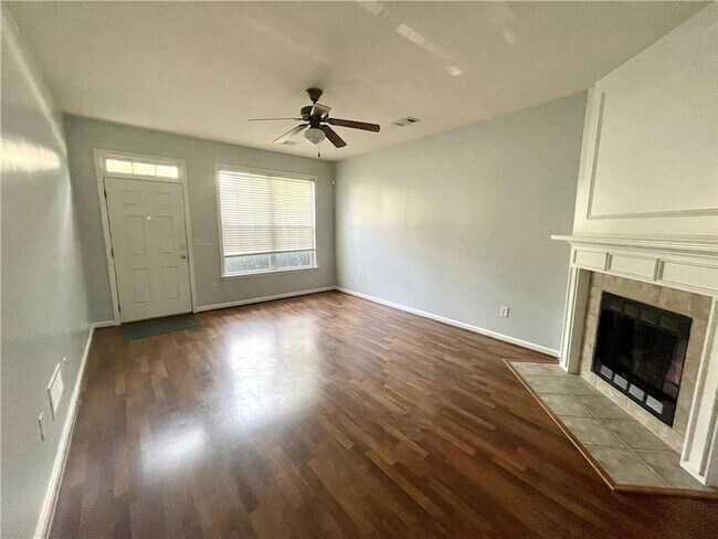 Building Photo - 400 Grayson Way