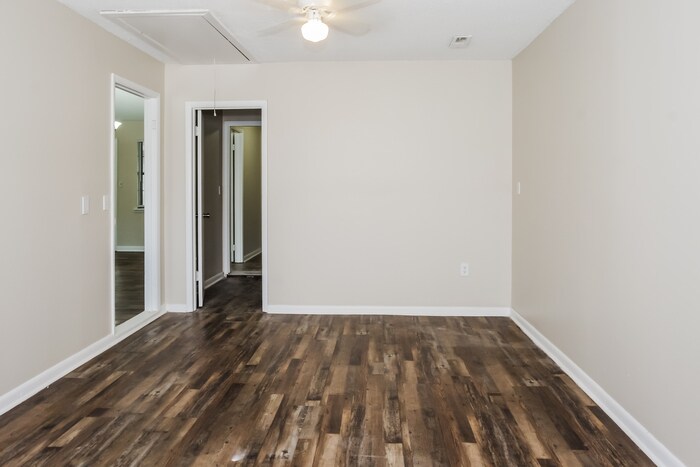 Building Photo - 3205 Buttrey Dr NW