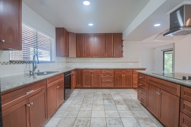 Building Photo - 3 Bedroom Ranch-Style Home on Avocado Grove Property in South Morro Hills