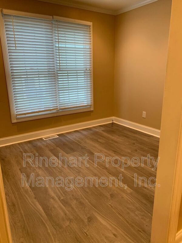 Building Photo - 6014 Featherstone Ct