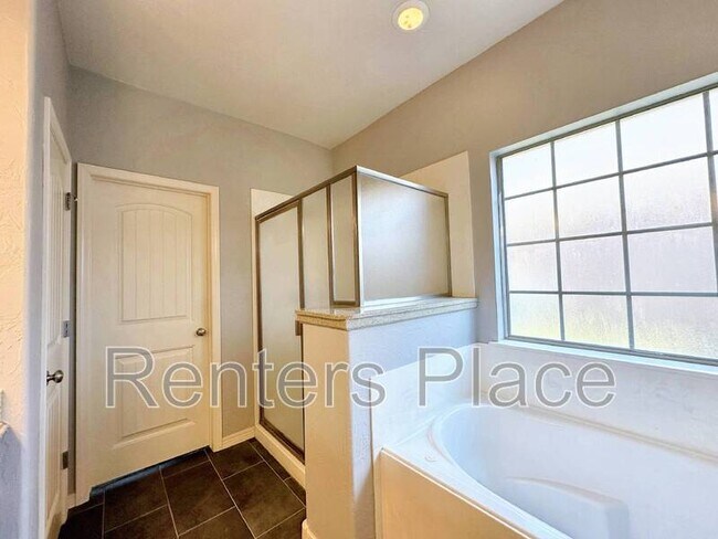 Building Photo - 11006 S Madison St