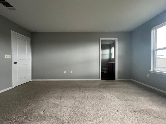 Building Photo - 17823 Pumpkin Vine Dr