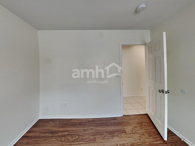 Building Photo - 3017 Prairie Princess Ave