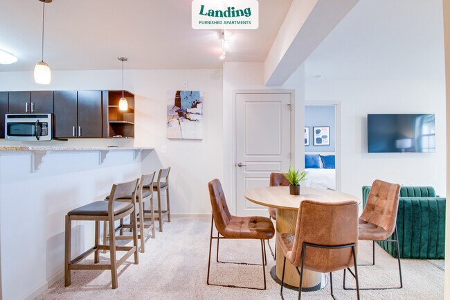 Building Photo - 925 N Garfield St