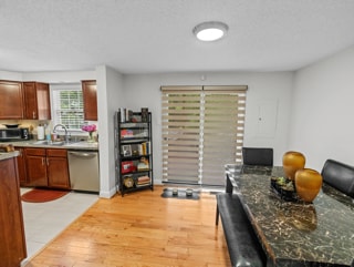 Building Photo - 6724 Seat Pleasant Dr