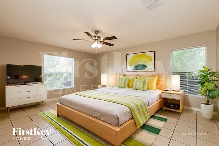 Building Photo - 1212 E 108th Ave