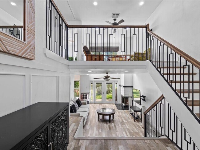 Building Photo - 15932 Seahorse Dr