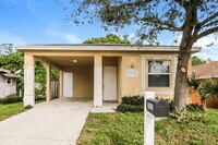 Building Photo - 1031 22nd St