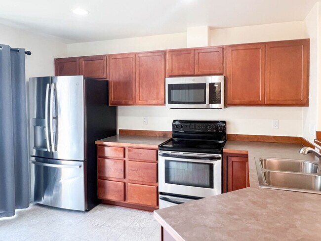 Building Photo - 131 Matthew Paul Way