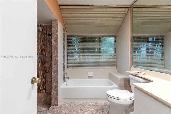 Building Photo - 9360 Chelsea Dr S