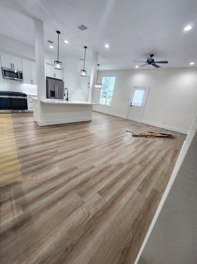 Building Photo - 1807 Palmetto Landing Dr