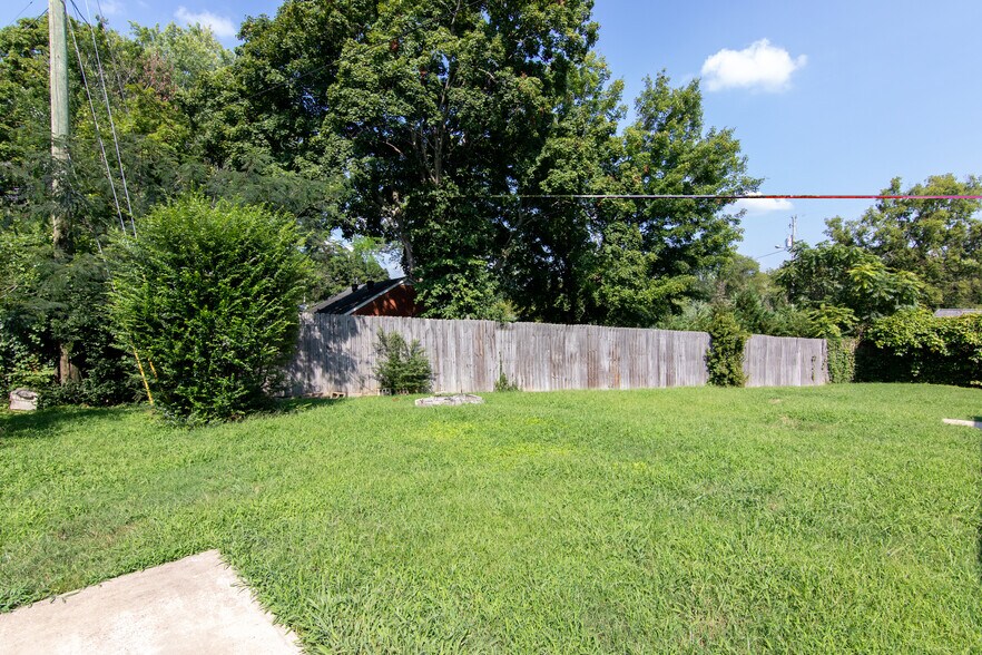 Building Photo - 313 Rachel Rd