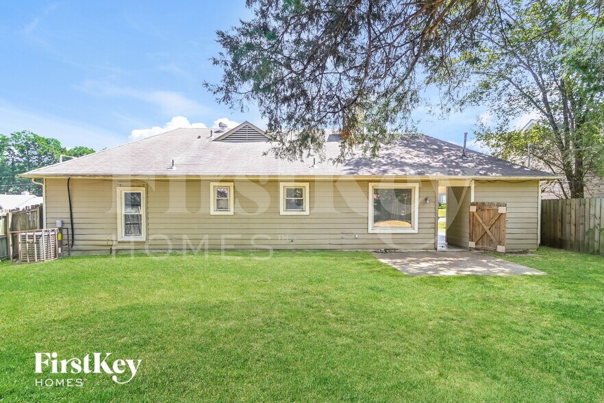 Building Photo - 4865 Water Fowl Ln