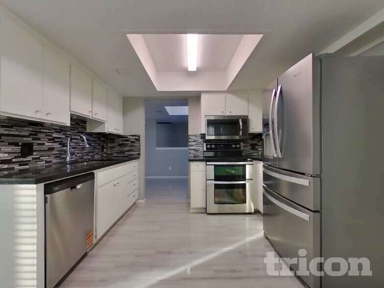 Building Photo - 6210 E Minton Pl