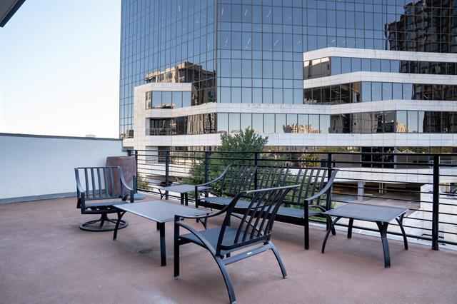 Building Photo - 2934 N Hall St